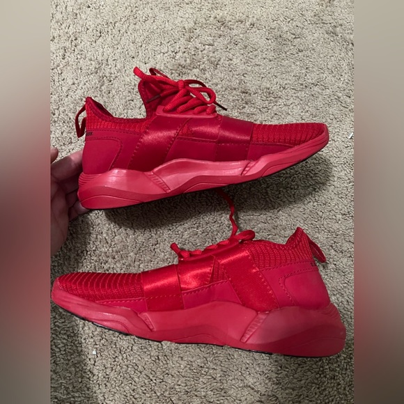 Shoes - Picture 2 of 5